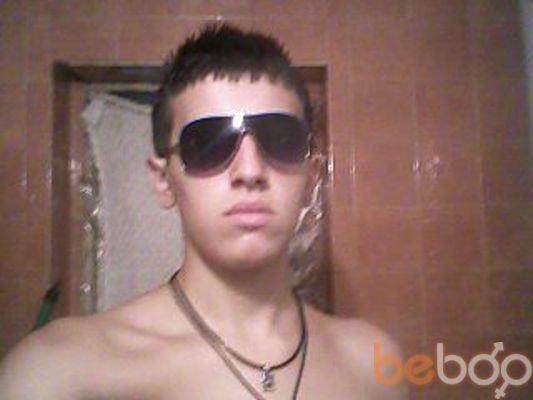  ,   Hayk, 32 ,   