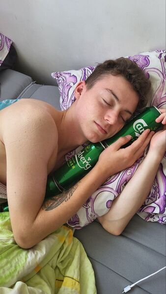  Skawina,   , 21 ,   ,   