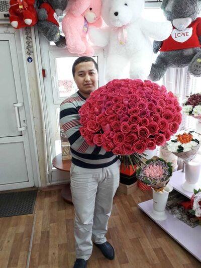  ,   Muhriddin, 32 ,   