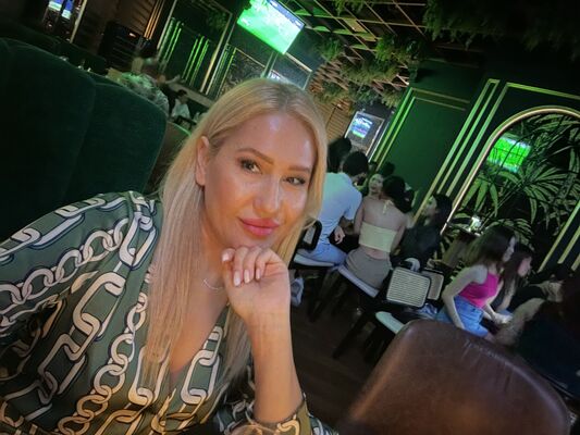  ,   Elya, 48 ,   ,   