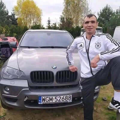  ,   Sergiu, 37 ,   ,   