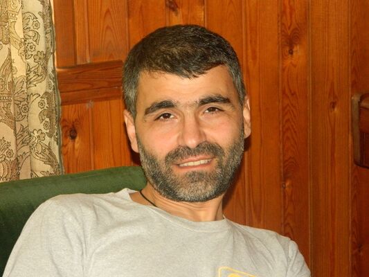  ,   Maxo, 46 ,   ,   