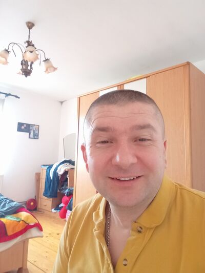  ,   Mico, 46 ,   ,   