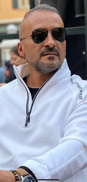  ,   Hakan, 41 ,   ,   