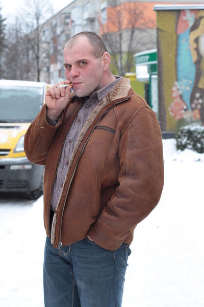  ,   Vasuly, 45 ,   