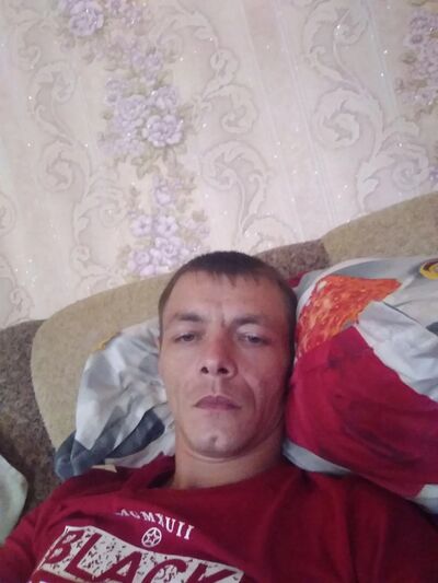  ,   Maksim, 37 ,   ,   