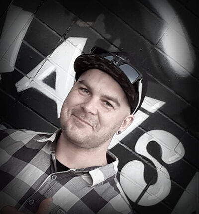  Vsetin,   Robertto CZ, 43 ,   ,   , c 