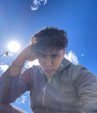  ,   Karlo, 21 ,   ,   