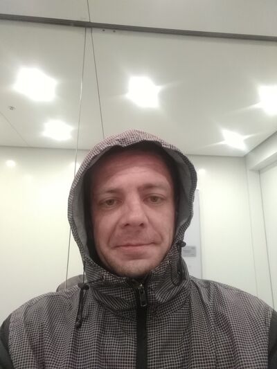  ,   Jevgeniy, 42 ,   