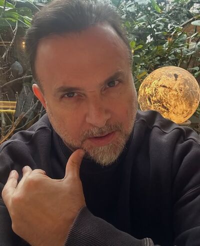  ,   David Eric, 51 ,   ,   , c 