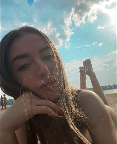  ,   Maria, 22 ,   ,   