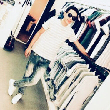  ,   Valixan, 28 ,   ,   , c 