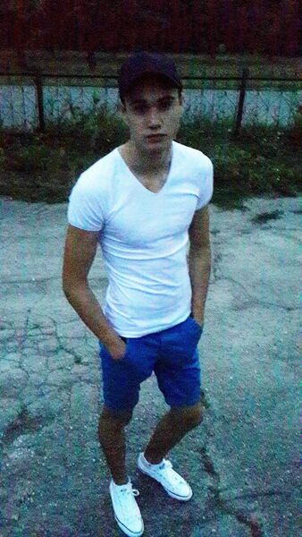  ,   Maxim, 28 ,   ,   , c 
