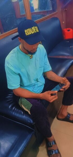  ,   Collinsbrown, 34 ,   ,   , c 