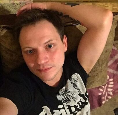  ,   Maikl, 28 ,   ,   