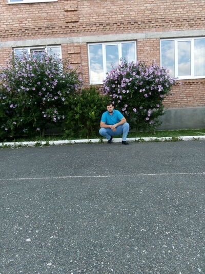  ,   Davit, 37 ,   ,   , c 