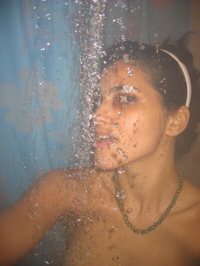  ,   Mila, 42 ,   ,   , c , 