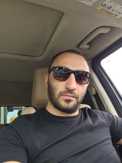  ,   Artur, 39 ,   ,   , c 