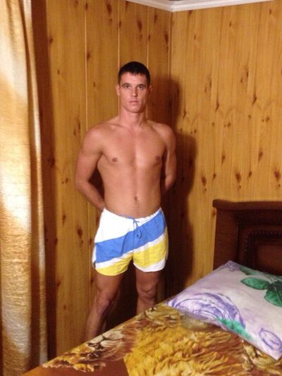  ,   Max, 37 ,     