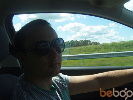  ,   Artur, 39 ,  