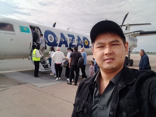  ,   Erlan, 30 ,   ,   