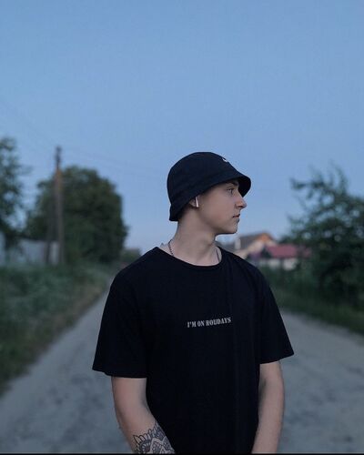  Mikolow,   Artem, 24 ,   ,   