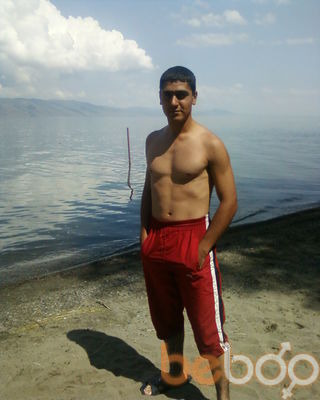  ,   Hracho, 36 ,   , 