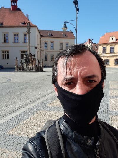  ,   Irakli, 40 ,  