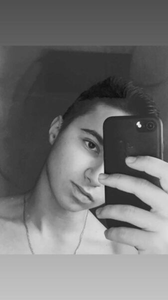  ,   Steve, 22 ,   ,   