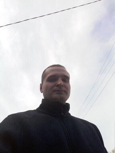  -,   Denis, 38 ,   ,   , c 