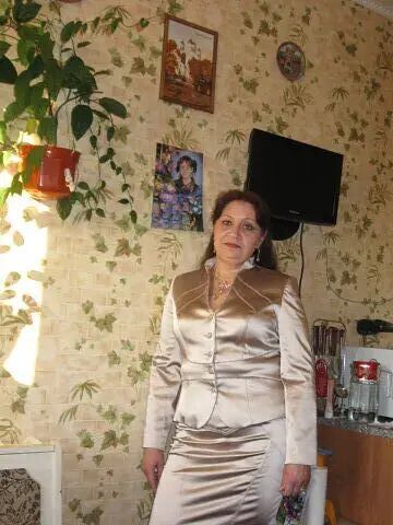  ,   Anet, 61 ,   ,   