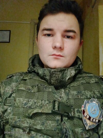  ,   Maksim, 22 ,   , c , 