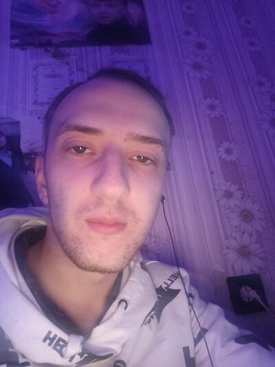  ,   Pavel, 25 ,   ,   
