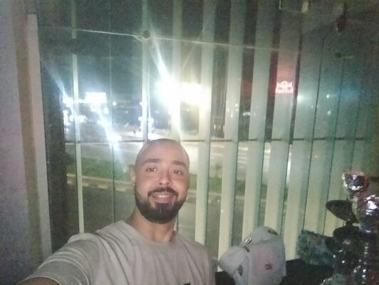  ,   Mohamed, 34 ,   c 