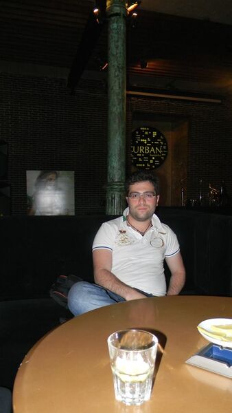  ,   Genero, 37 ,   