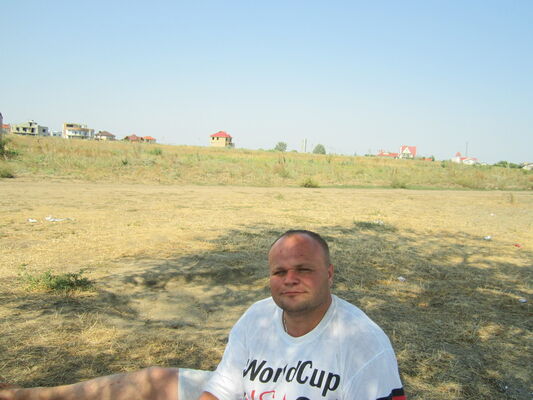  ,   Mihai, 47 ,   