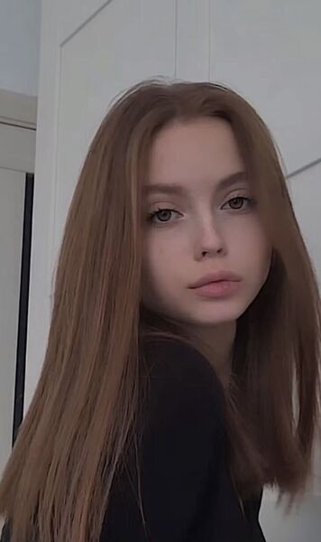  Praha,   Nika, 25 ,   ,   