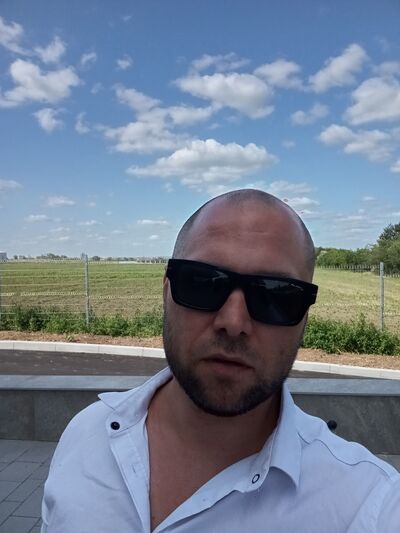  ,   Max, 37 ,   ,   
