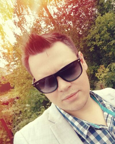  ,   Pavel, 35 ,   