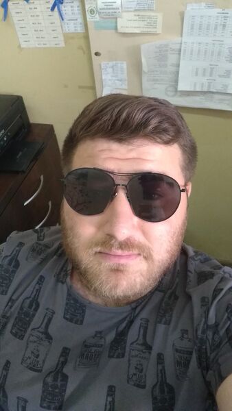  ,   Oleg, 29 ,   