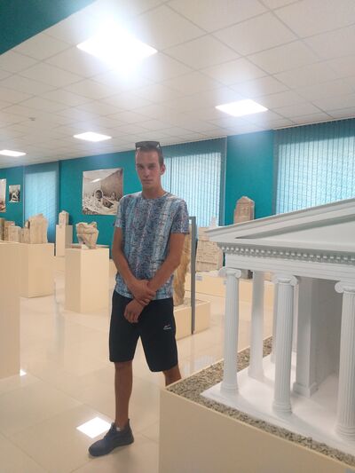  ,   Vladislav, 28 ,   ,   , c , 