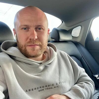  ,   Max, 44 ,   ,   