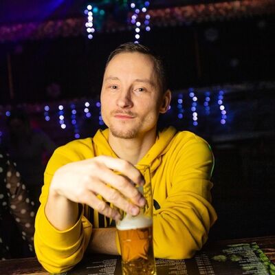  ,   Andrey, 32 ,   ,   