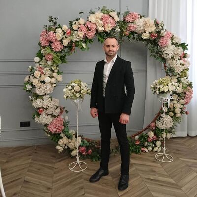  ,   Niko, 36 ,   ,   