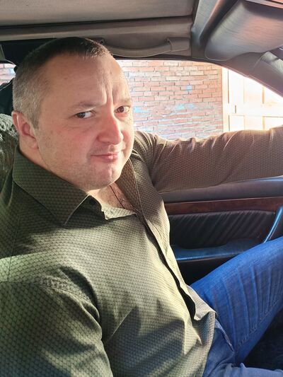  ,   Ruslan, 38 ,   ,   , c 