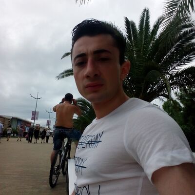  ,   Giorgius, 32 ,   