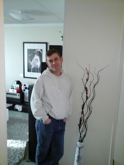  ,   Viktor, 51 ,  