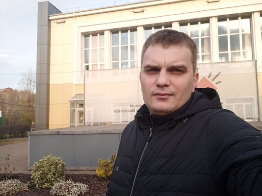  ,   Maxim, 35 ,   ,   , c 