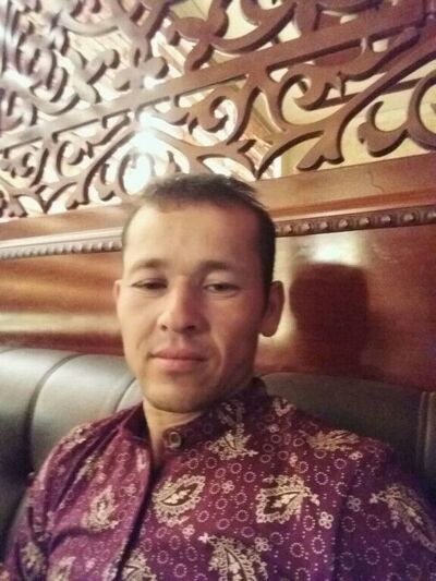  ,   Dima, 37 ,   ,   
