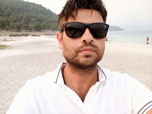  ,   Bayram, 32 ,   ,   